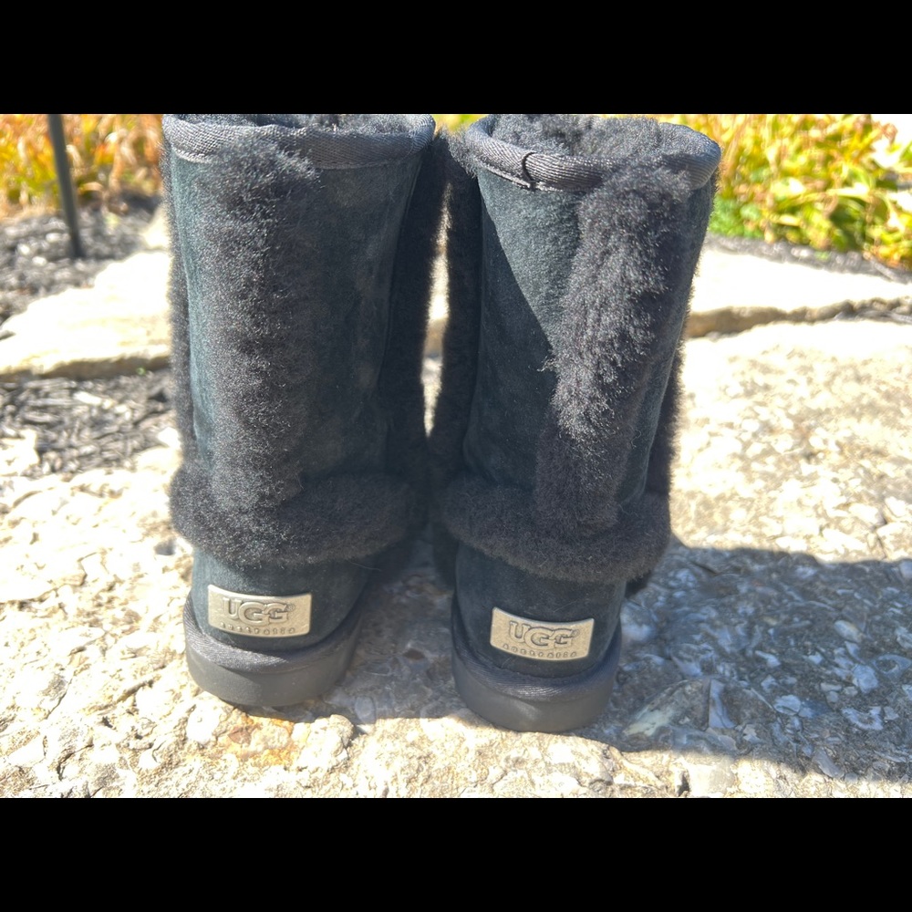 Ugg Carter Boots - Picture 5 of 10